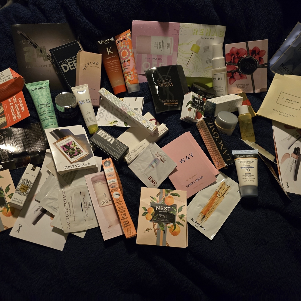 Sephora 50 Assorted Beauty Skincare Makeup Perfume Sample Set NWT